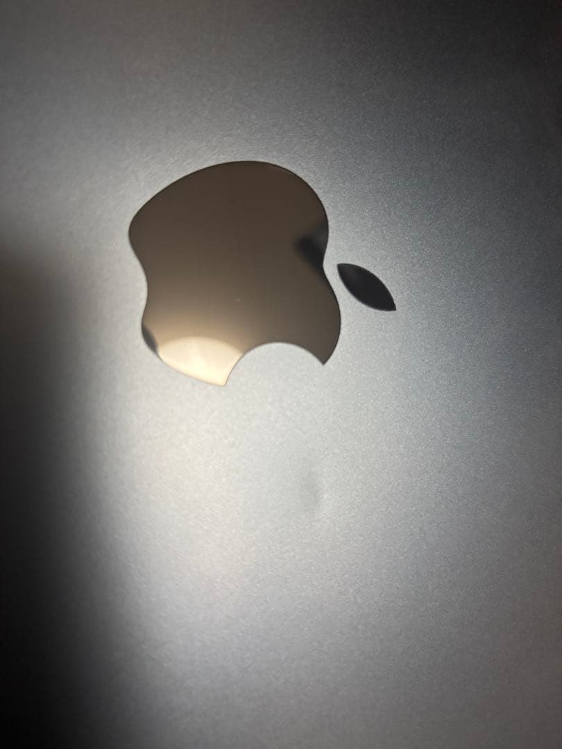 MacBook Air M2 256G メモリ8G