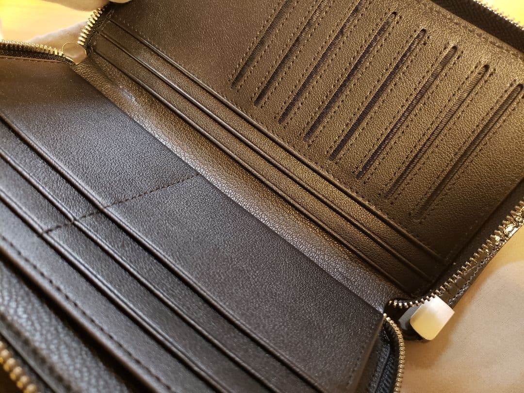 【新品未使用】黒のシャムクロコダイルレザー 長財布　ダブルファスナー