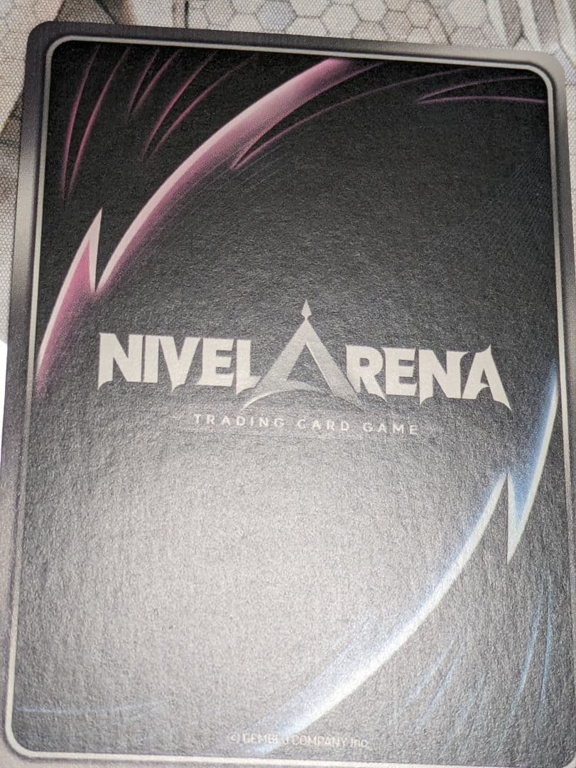 ニケ/NIKKE NIVELARENA ニベルアリーナ ヘルム サイン入り