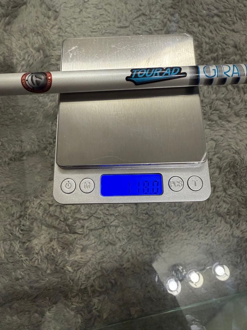 TOUR AD HD 6S　テーラーメイドスリーブ　ドライバー用