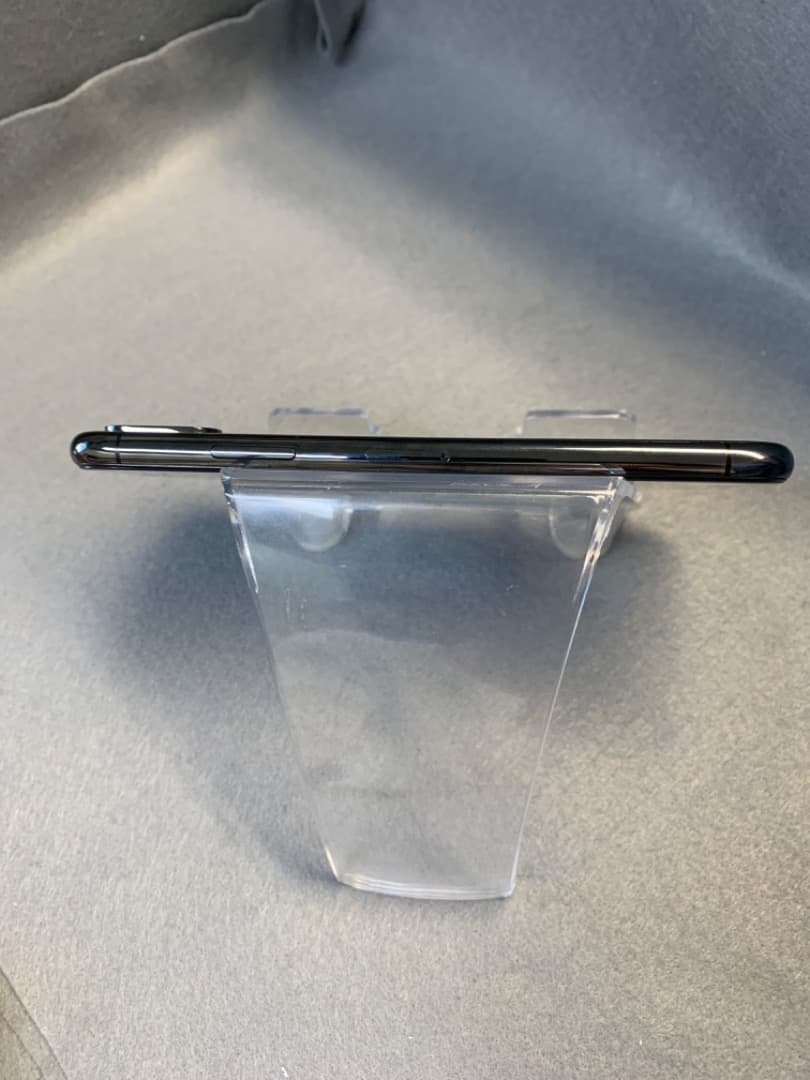 美品　国内版　SIMフリー　iPhone　XR　64GB ブラック色