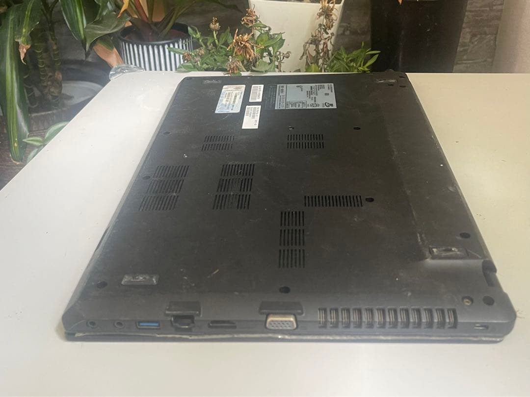 富士通　ノートパソコン windows11 AH45/H