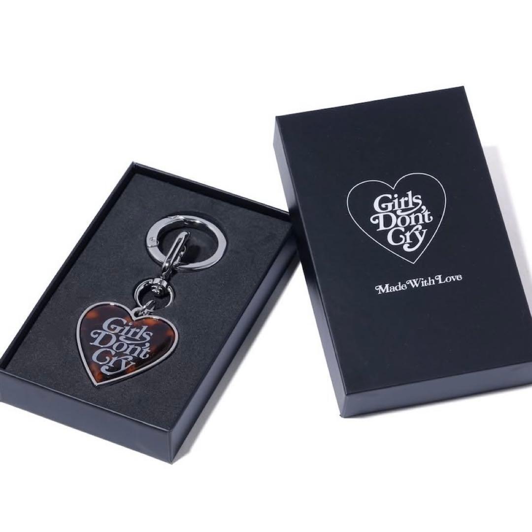 Girls Don't Cry ハート型キーホルダー　シルバー