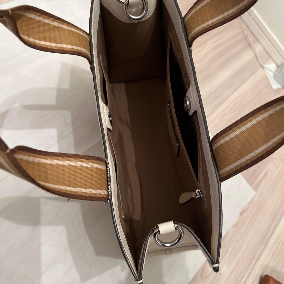 COACH ホワイト トートバッグ