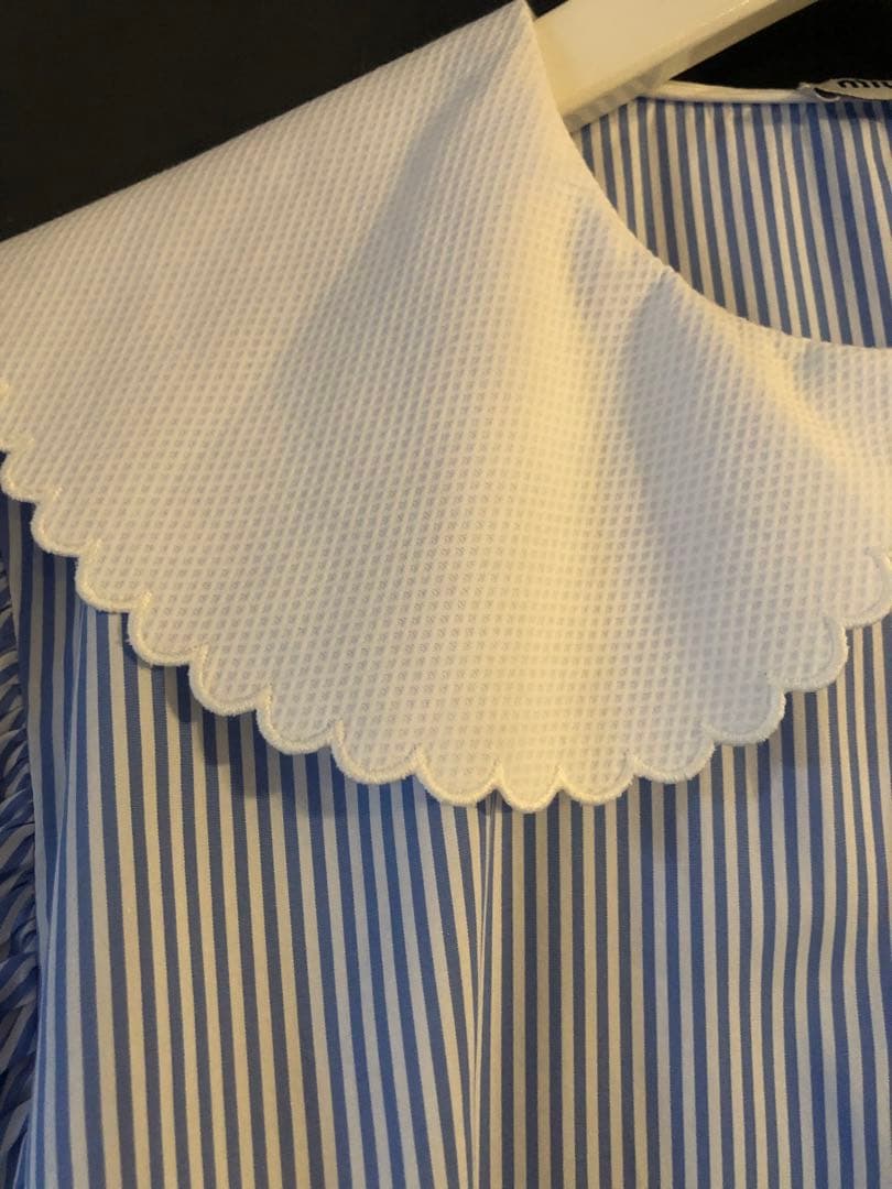 ストライプ柄長袖ブラウス