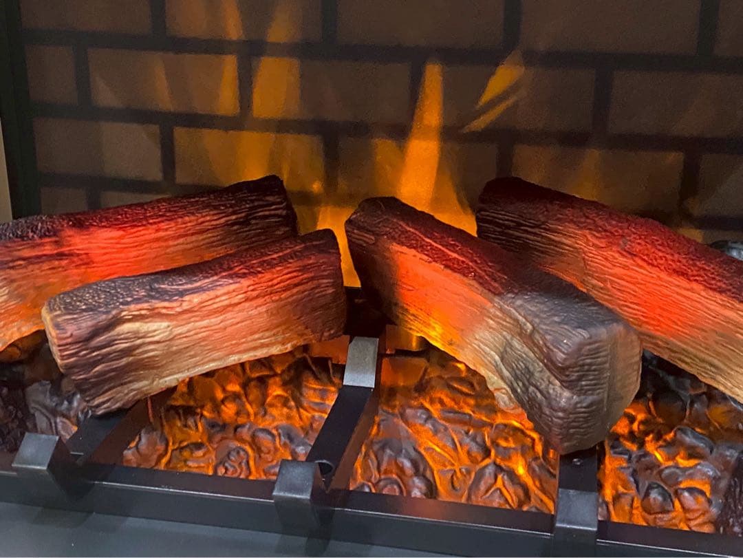 新品 未使用 暖炉型ファンヒーター 白 ホワイト 白家具 インテリア ストーブ