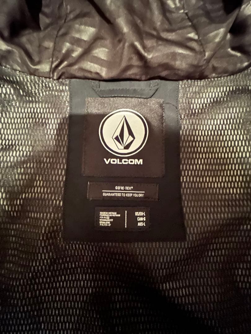 VOLCOM GORE-TEX ブラックジャケット