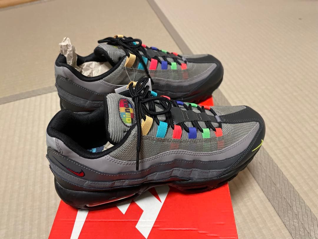 NIKE　エアマックス95 SE TV COLOR BARS 未使用28.5cm