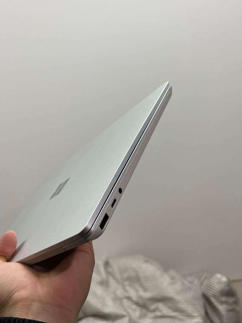 Windowsノート本体 Surface Laptop Go 8GB/256GB