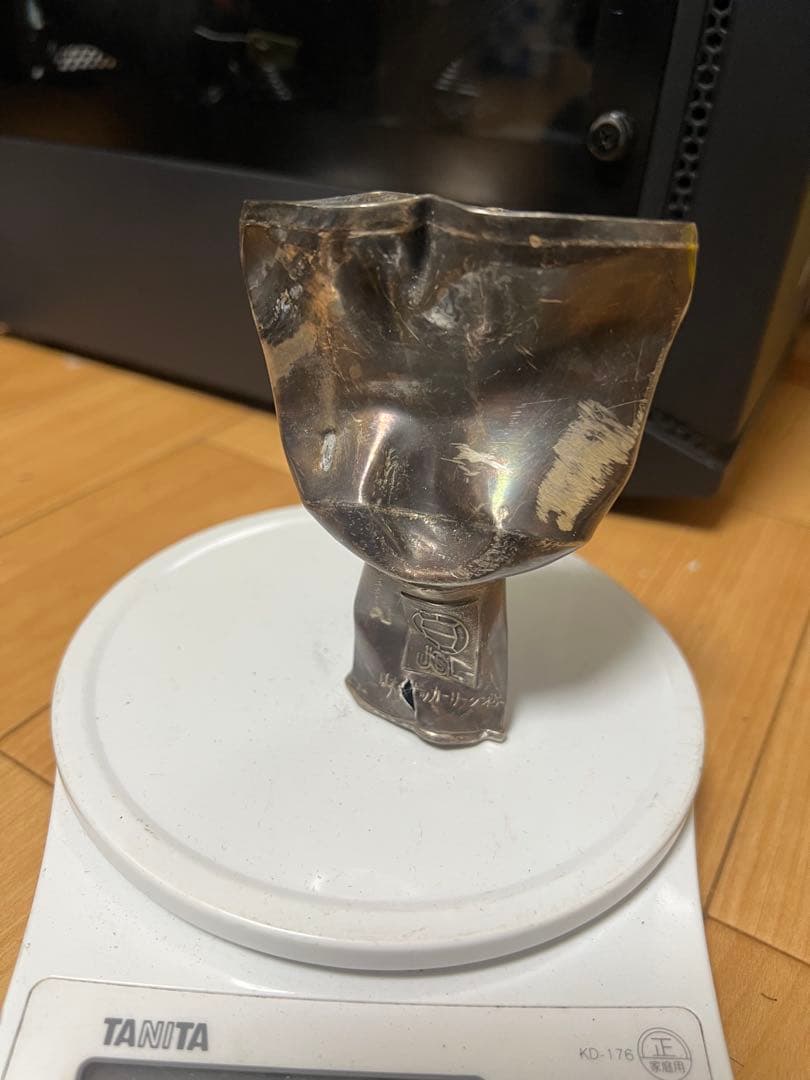 銀製トロフィー型メタル製アイテム USL刻印