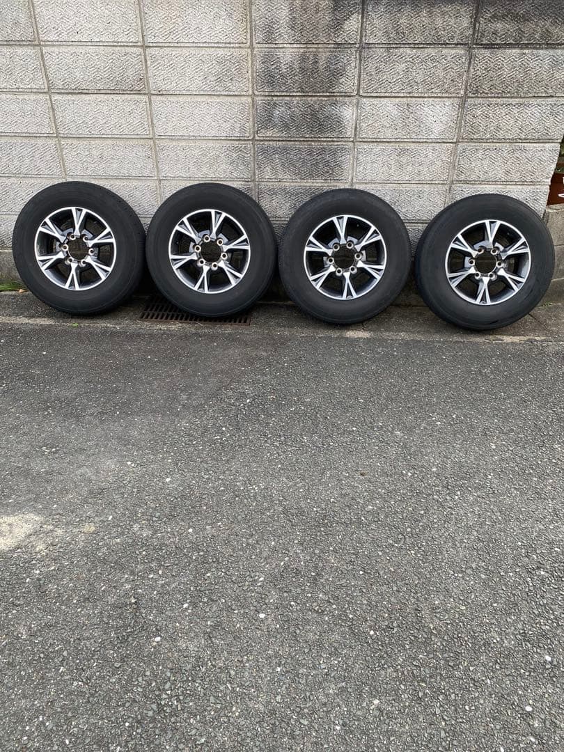 4本セット　TOYOTA純正　メーカーオプション　ハイエース　アルミホイール