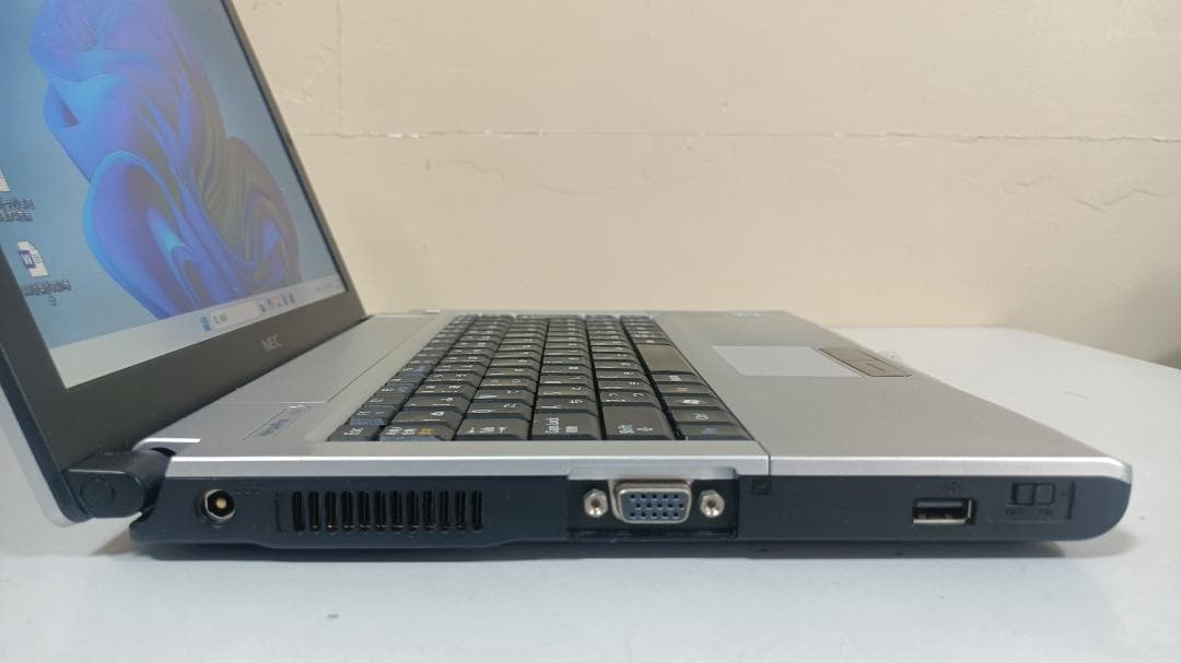 ⭐️ノートパソコン NEC 第二世代Core i7 SSD128Gメモリ8G