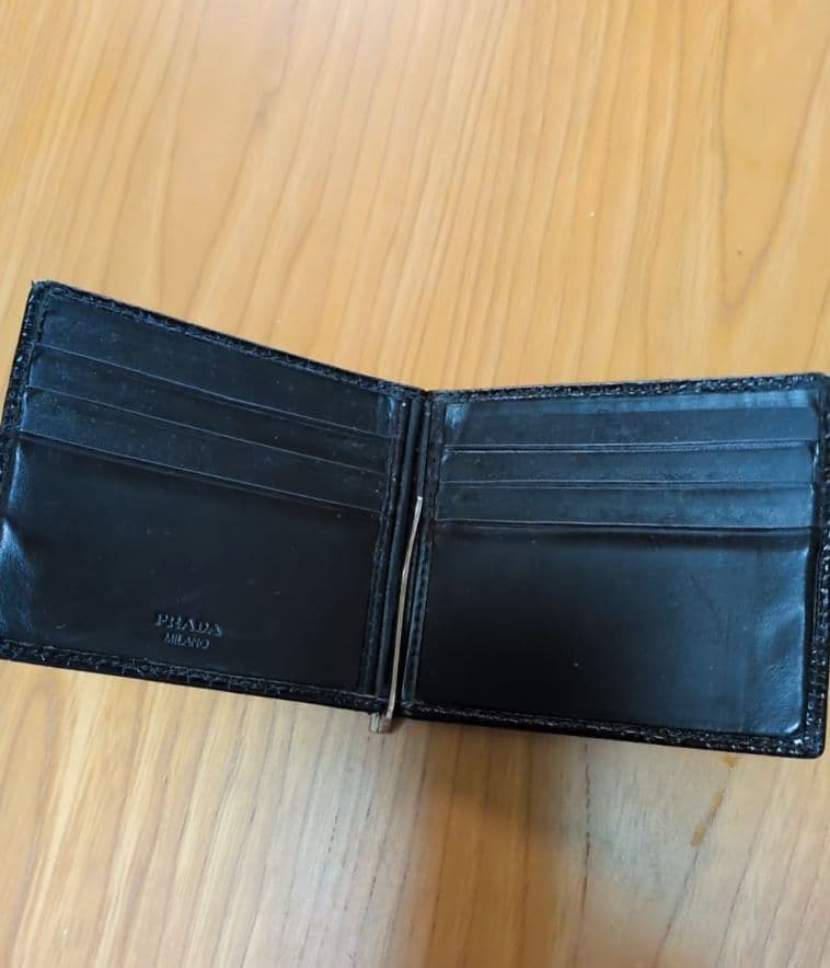 【希少】PRADA マネークリップ付 クロコダイル調 型押し 財布 黒