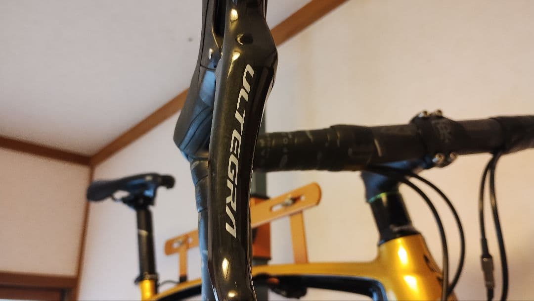 グスト RCR DURO Team Limited 　ロードバイク　キシリウム