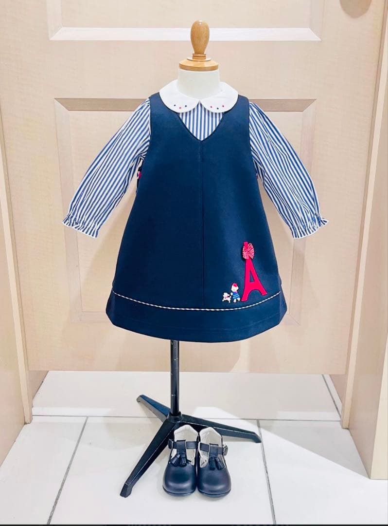 ファミリア　美品　パリ　エッフェル塔　完売　ジャンパースカート　リボン