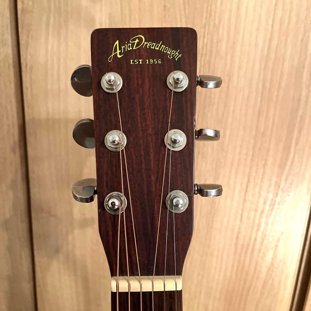 AriaDreadnought AF-25Nアコースティックギター　ケース付