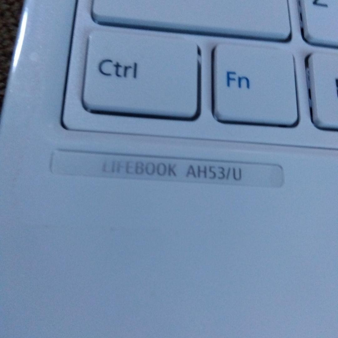 富士通 LIFEBOOK ホワイト ノートPC　AH53/U　中古品