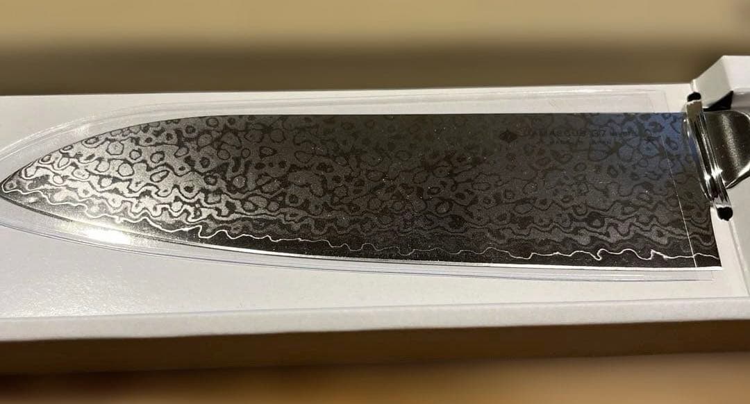 未開封　セール！　柳宗理 日本製 包丁 ダマスカス鋼　キッチンナイフ 18cm