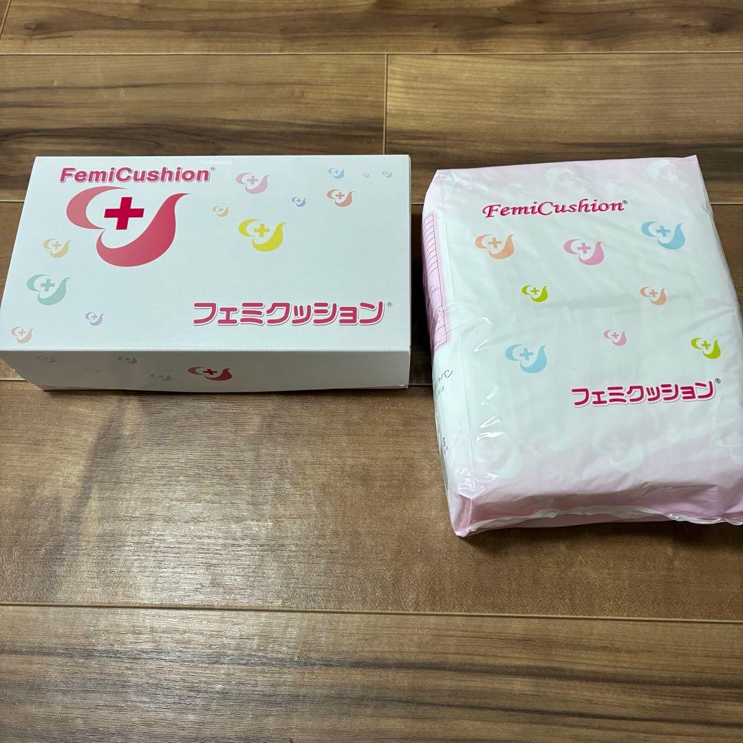 ふぅ。新品フェミクッションバリューセット定価51700円。サイズIII
