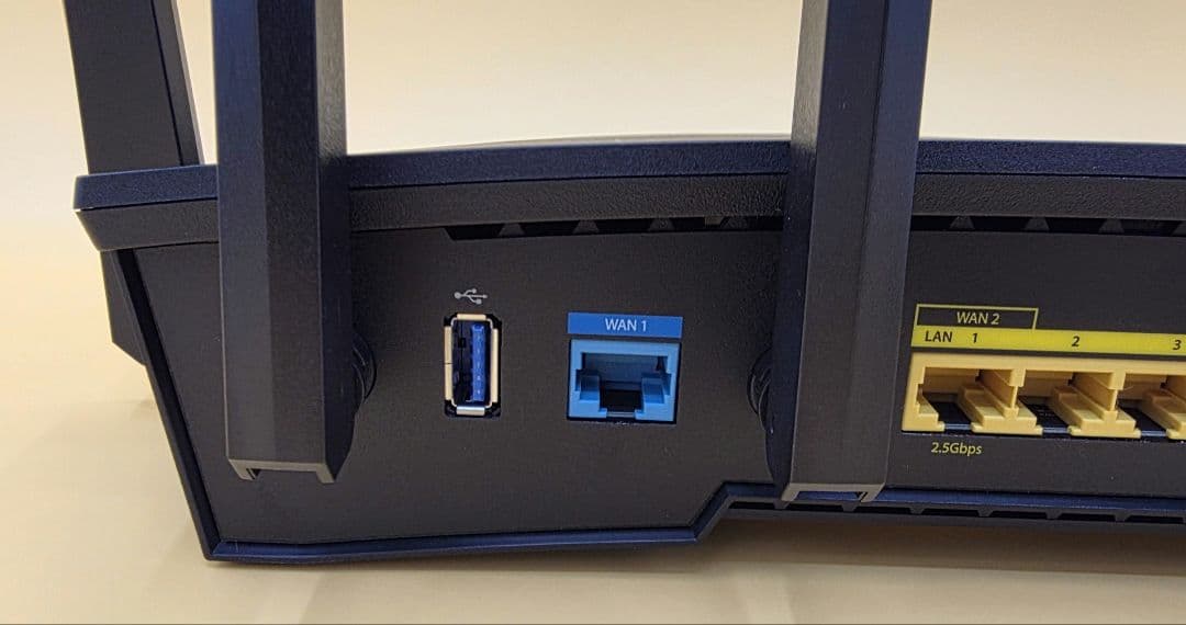 Synology RT6600ax トライバンドWi-Fi 6ルーター ①