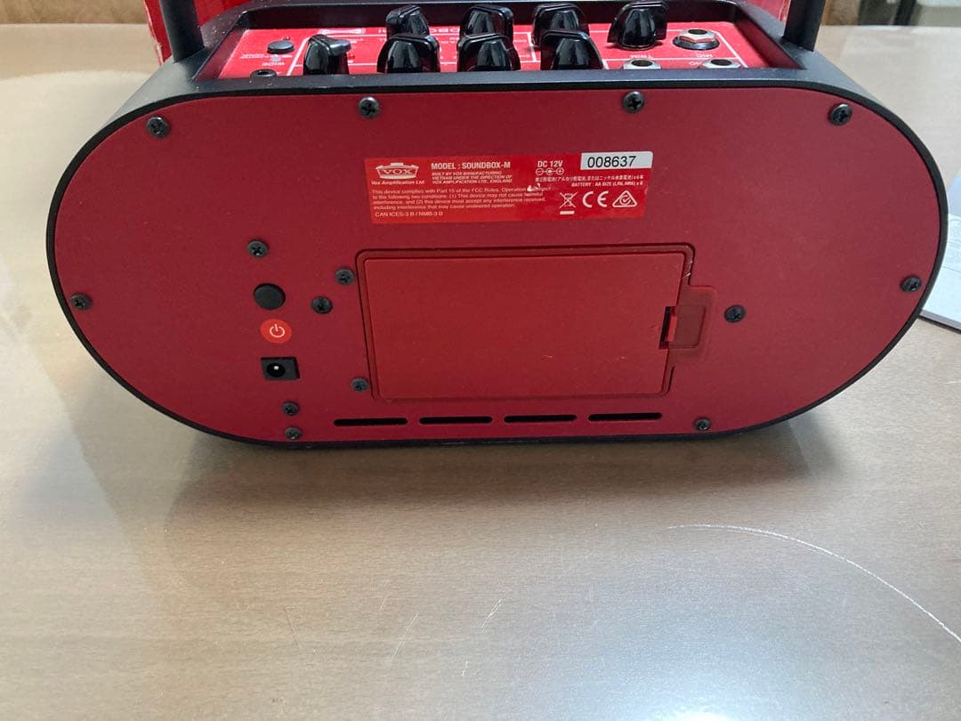 Vox 【ラジカセ感覚で使える小型軽量、ステレオ仕様のアンプ