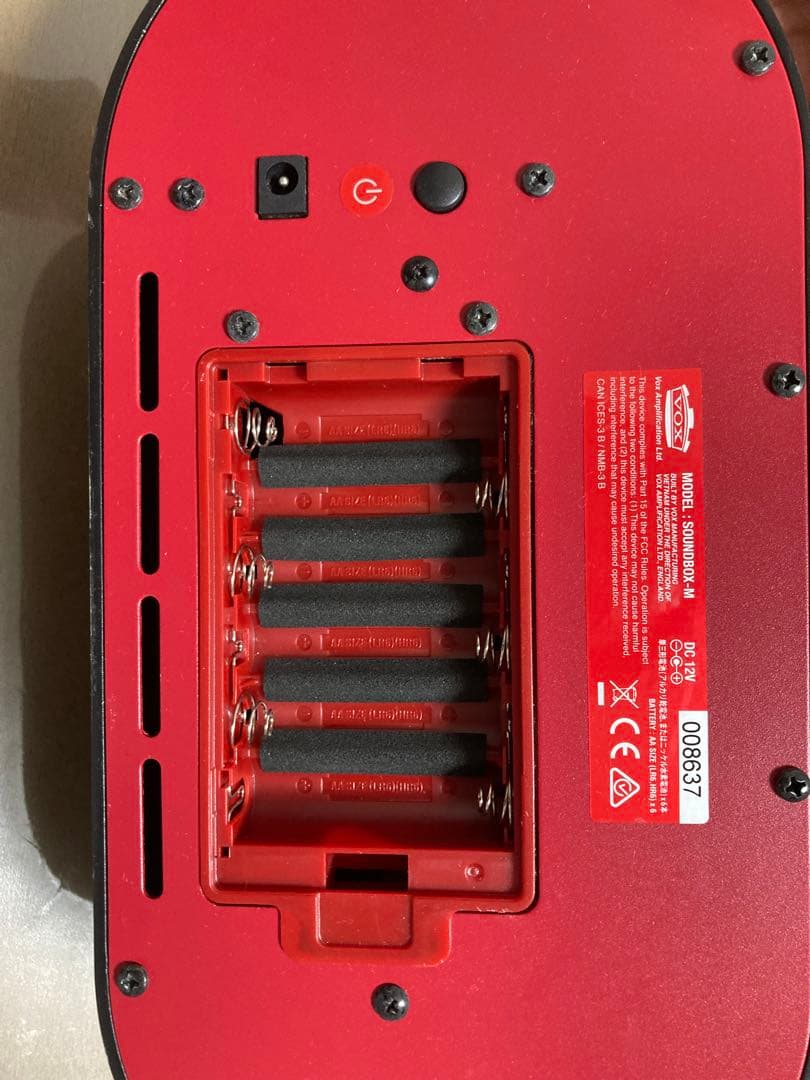 Vox 【ラジカセ感覚で使える小型軽量、ステレオ仕様のアンプ