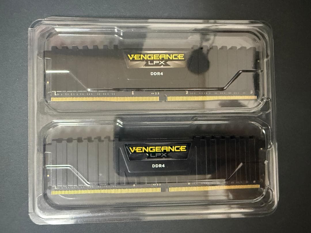 メモリー CORSAIR VENGEANCE LPX 32GB DDR4 3200MHz