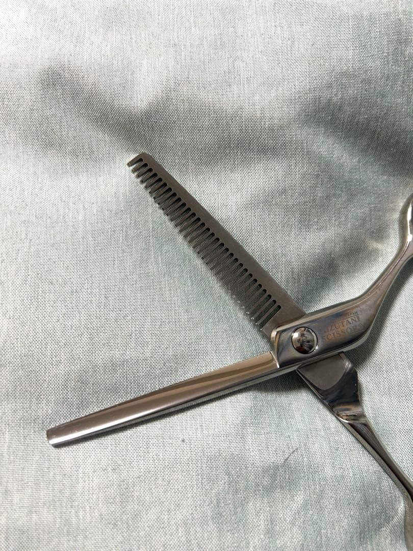 ‼️新古品‼️ミズタニシザーズ/セニング/右利き用/シルバー/20%-30%削ぎ率