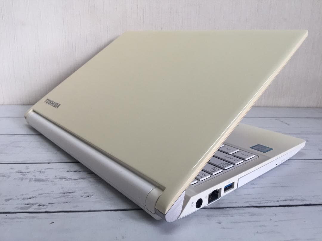 東芝 dynabook RX73/TWP フルHD 13.3型コンパクトノート