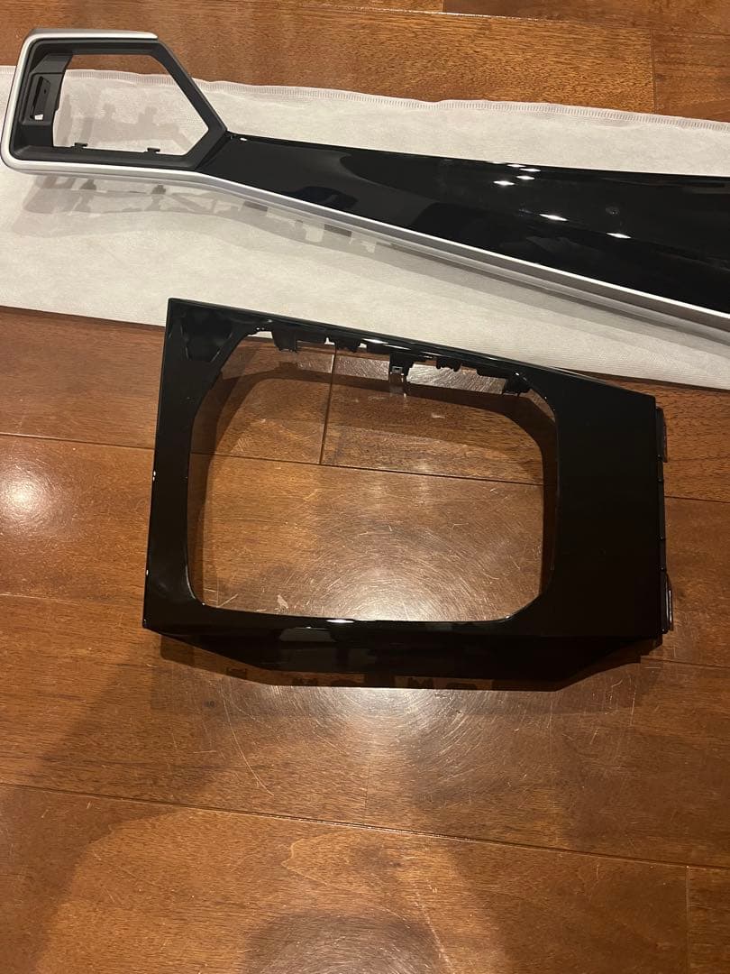  トリム　ピアノブラック