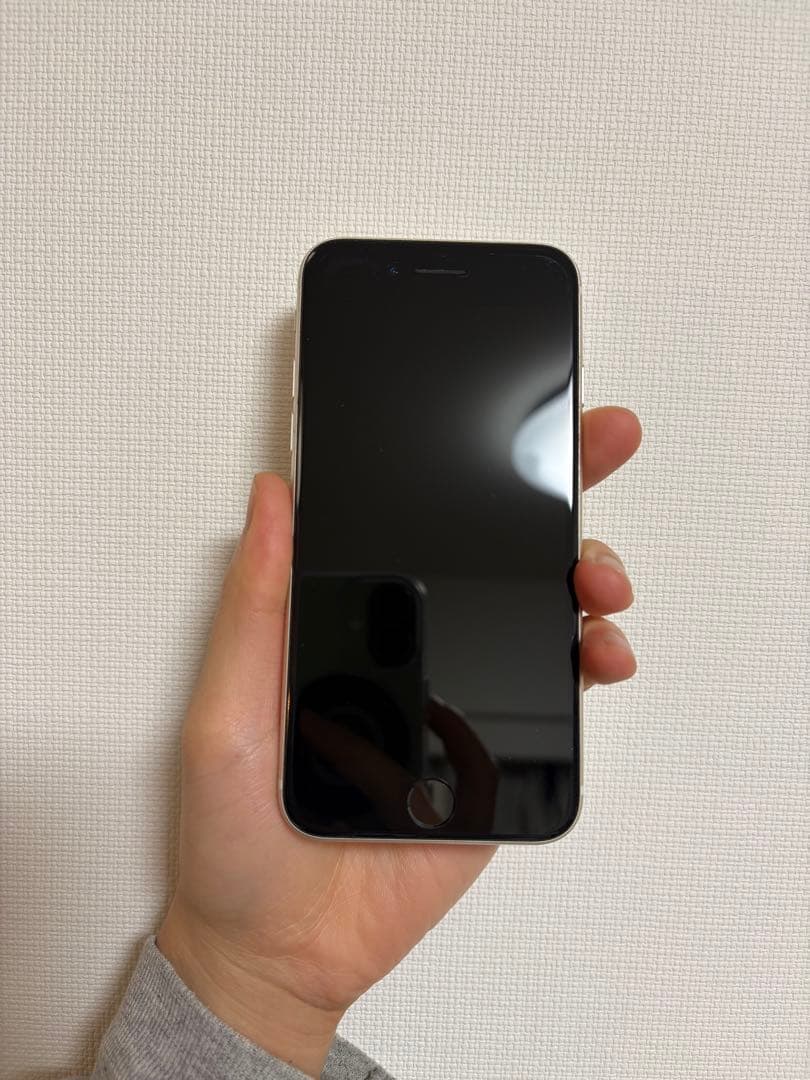 iPhone SE3 第3世代 128GB simフリー