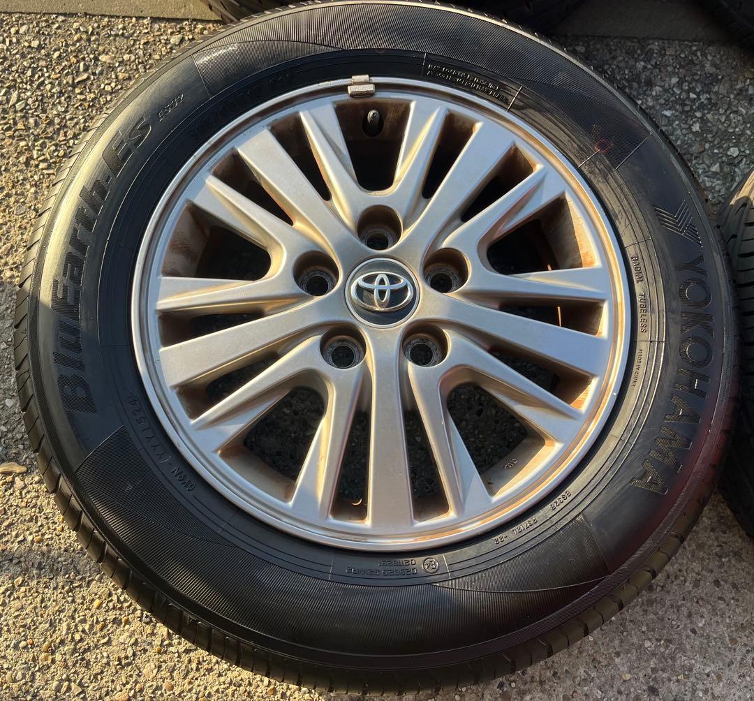 エスクァイア純正15インチタイヤホイール4本セットほとんど履いてません！値下げ！