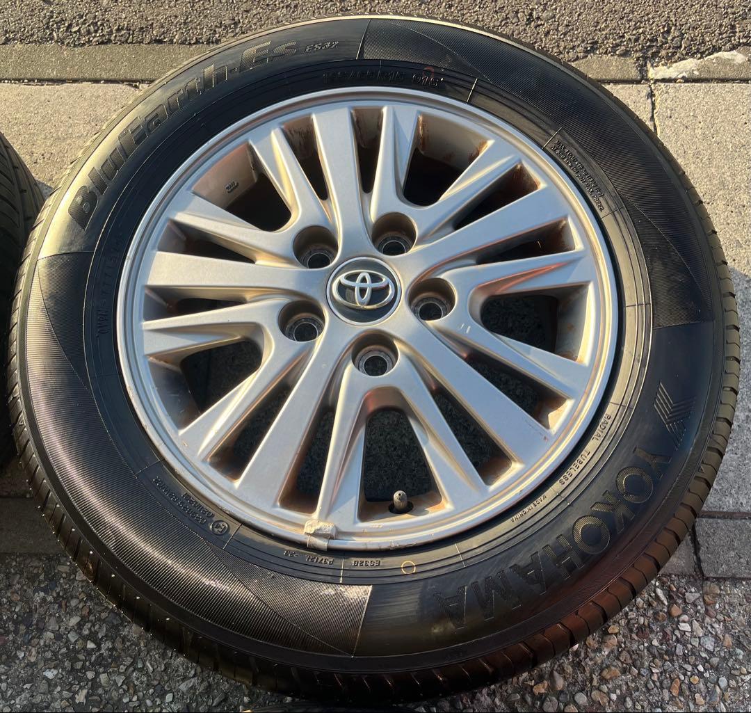 エスクァイア純正15インチタイヤホイール4本セットほとんど履いてません！値下げ！
