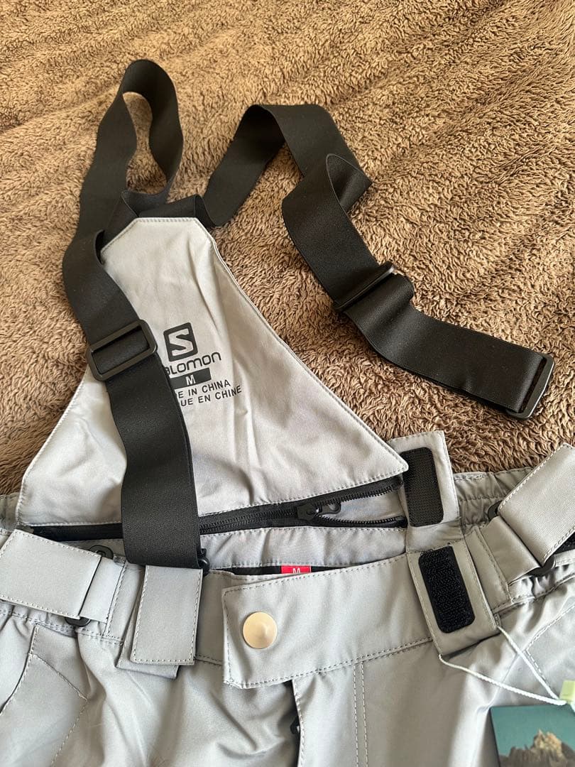 新品Salomon 上下M スキースノーボード ジャッケットパンツ サロモン