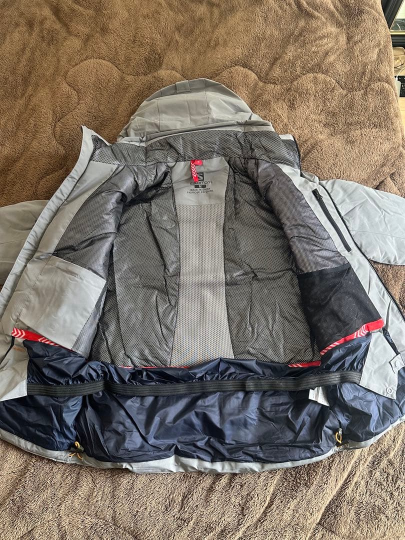 新品Salomon 上下M スキースノーボード ジャッケットパンツ サロモン