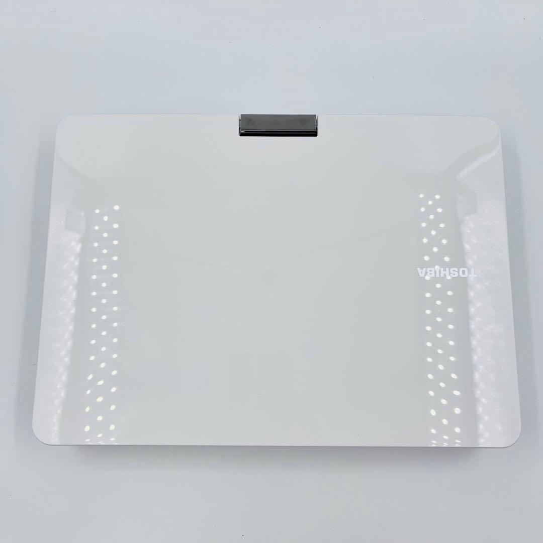 【美品】TOSHIBA ポータブルDVDプレーヤー SD-P1010S レグザ