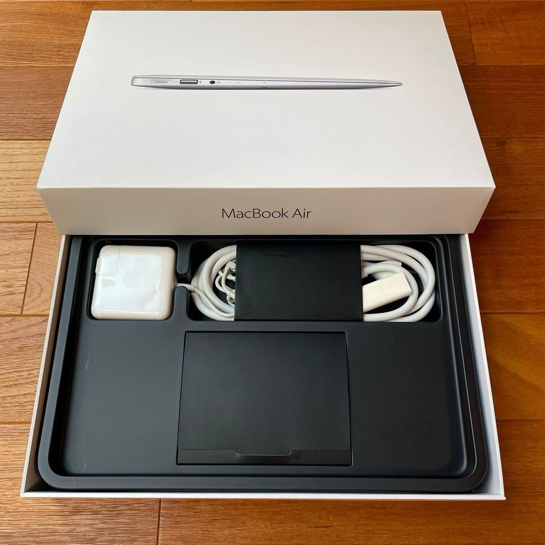 Appleアップル MacBookAir Core i5 A1465 (箱あり)