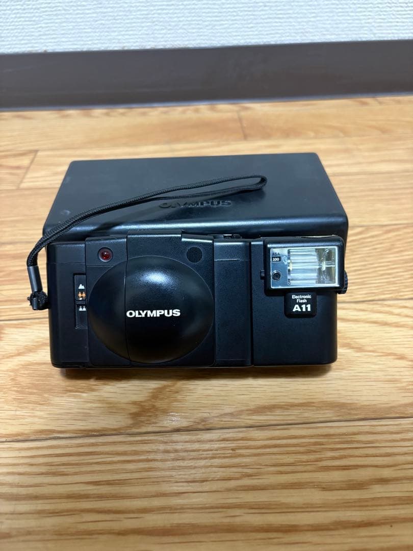 OLYMPUS XA2 コンパクトフィルムカメラ　ジャンク品
