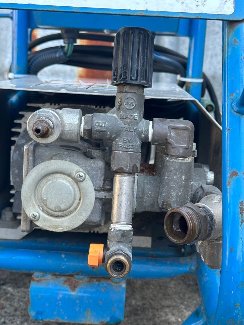 2. 鶴見電動洗浄機HPJ-140-1 100V 60Hz 1.1馬力