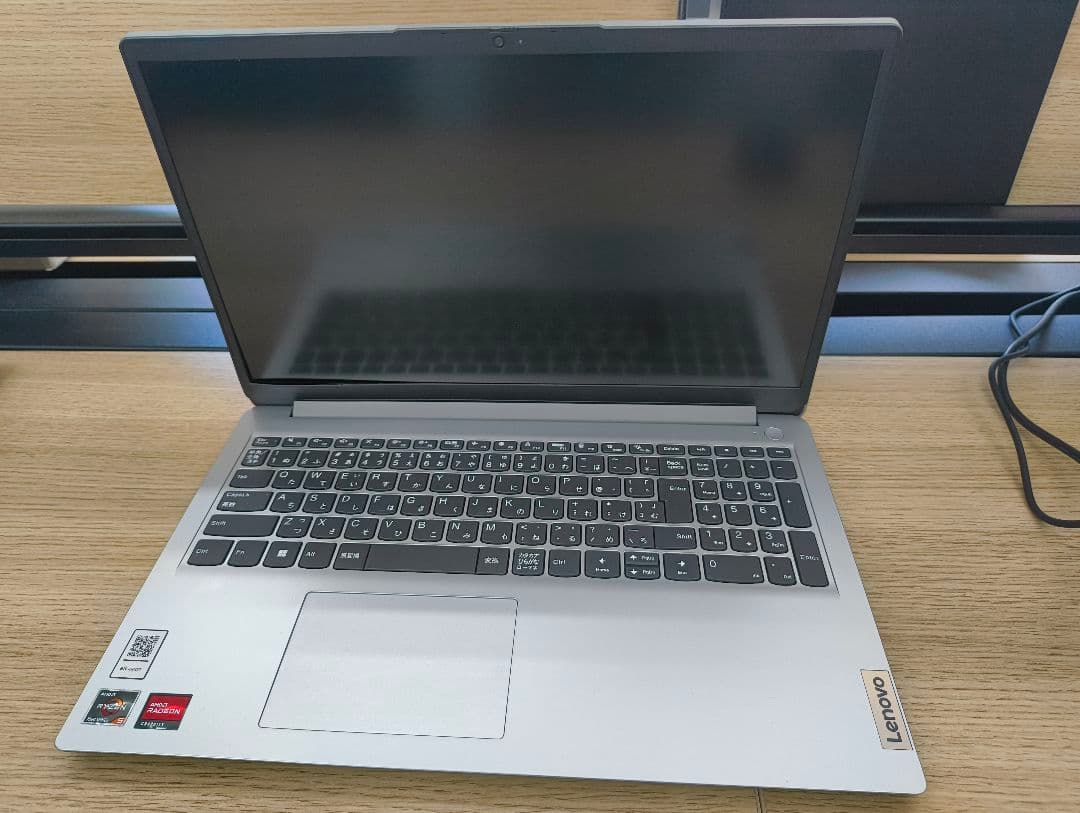 Lenovo IdeaPad 3 15ADA6 本体