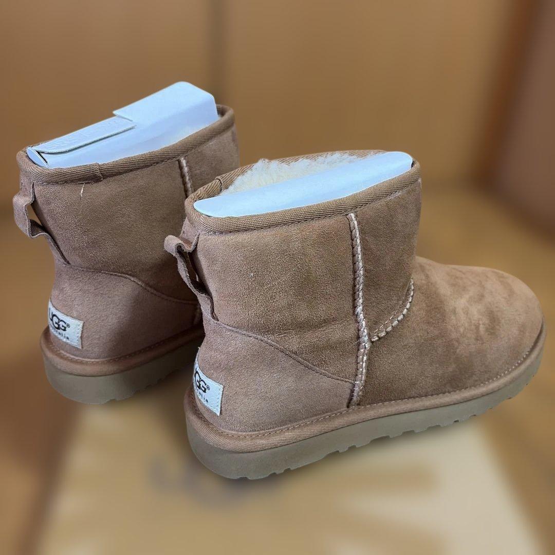 UGG 箱付き未使用品　ムートン　ショート