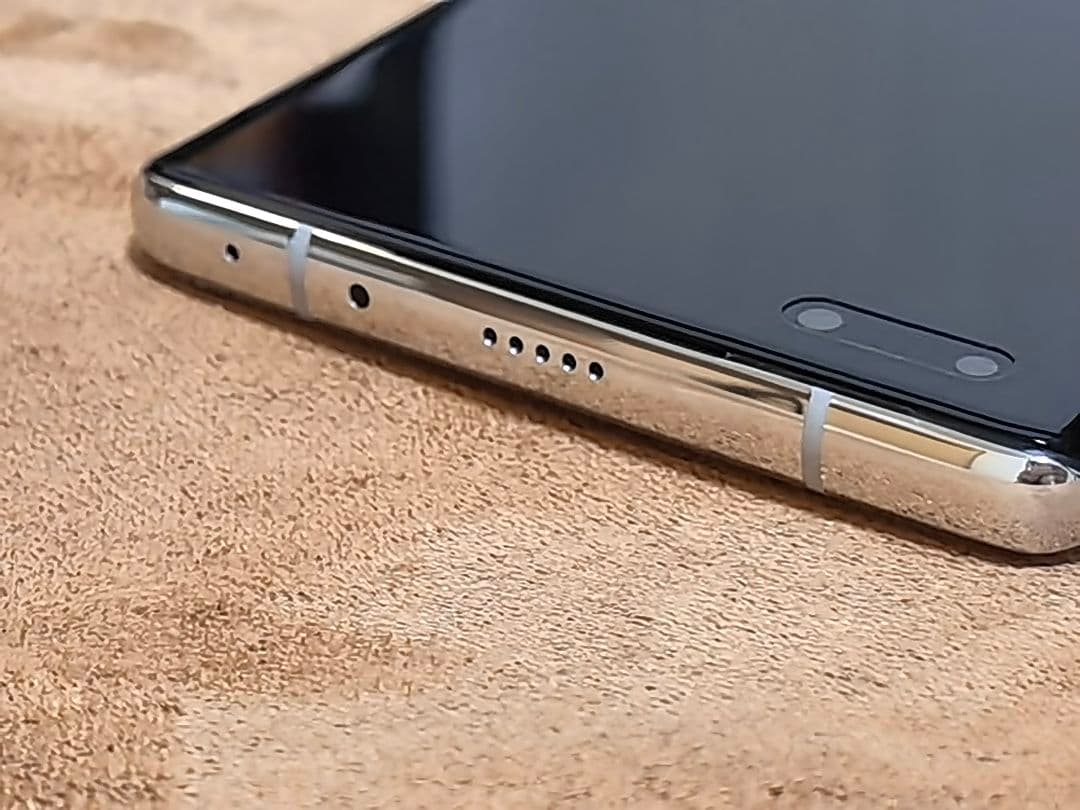 【極美品】HUAWEI Mate40 Pro ホワイト 白 8GB/256GB