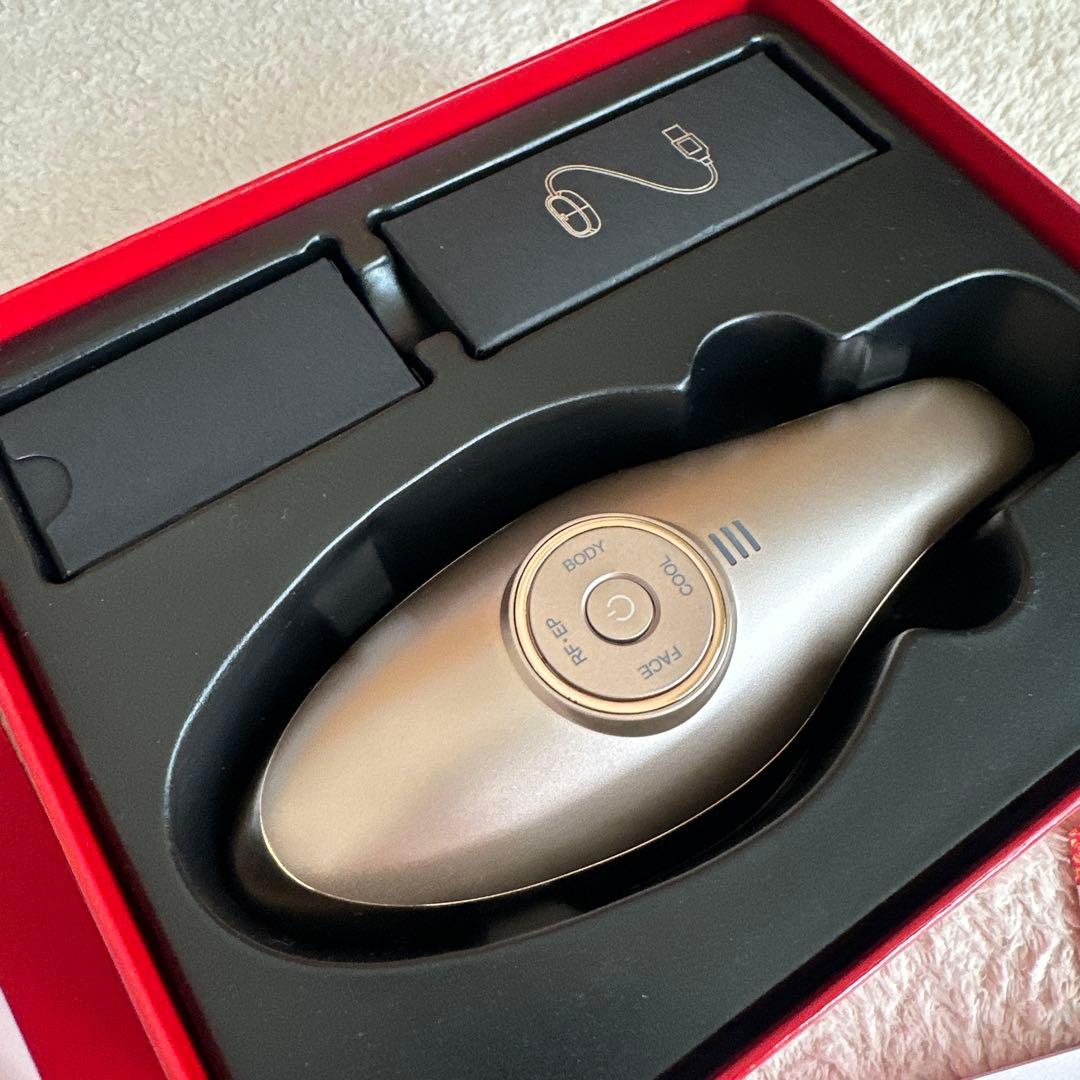 Éclat ME LABOUM 美顔器