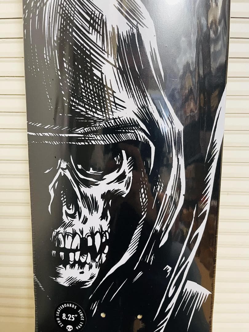 台湾製無地黒デッキテープ付き　ZERO ゼロ スケートボードデッキ　8.25