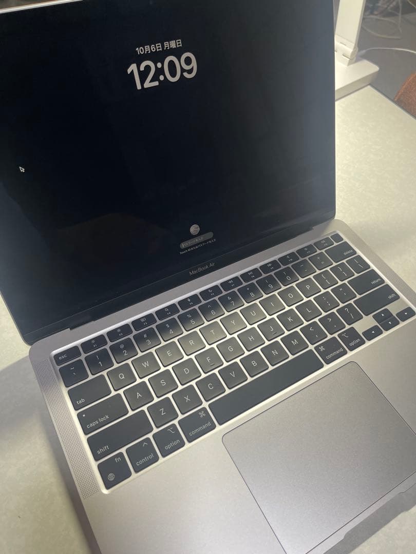 Apple MacBook Air (M1, 2020) 13インチモデル