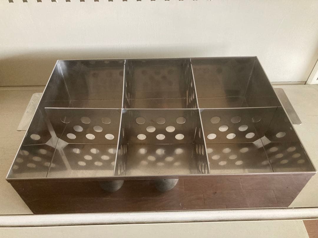 業務用電気おでん鍋（6ツ切り）