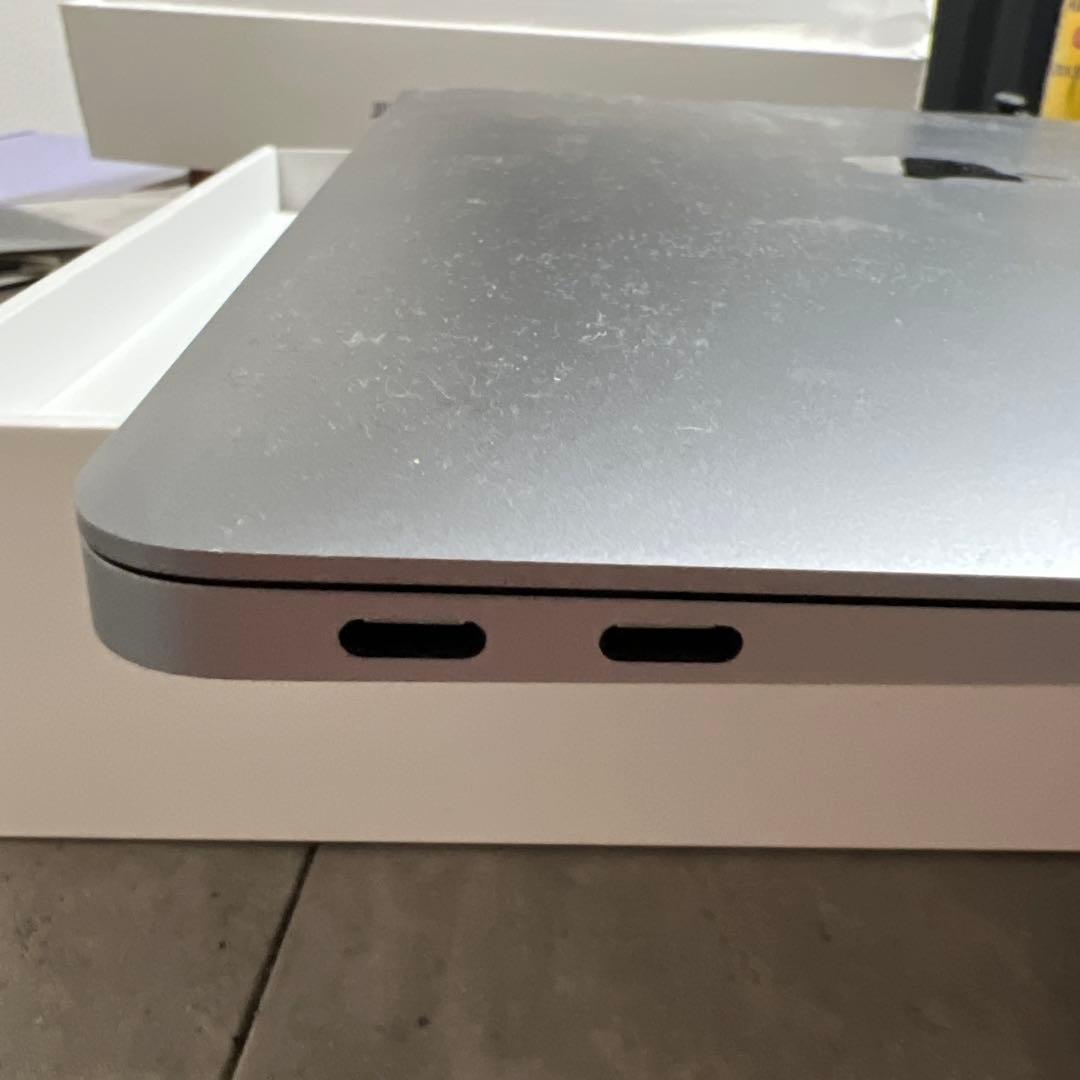 MacBook Air M1 16GB 512GB 充電回数151回 88%