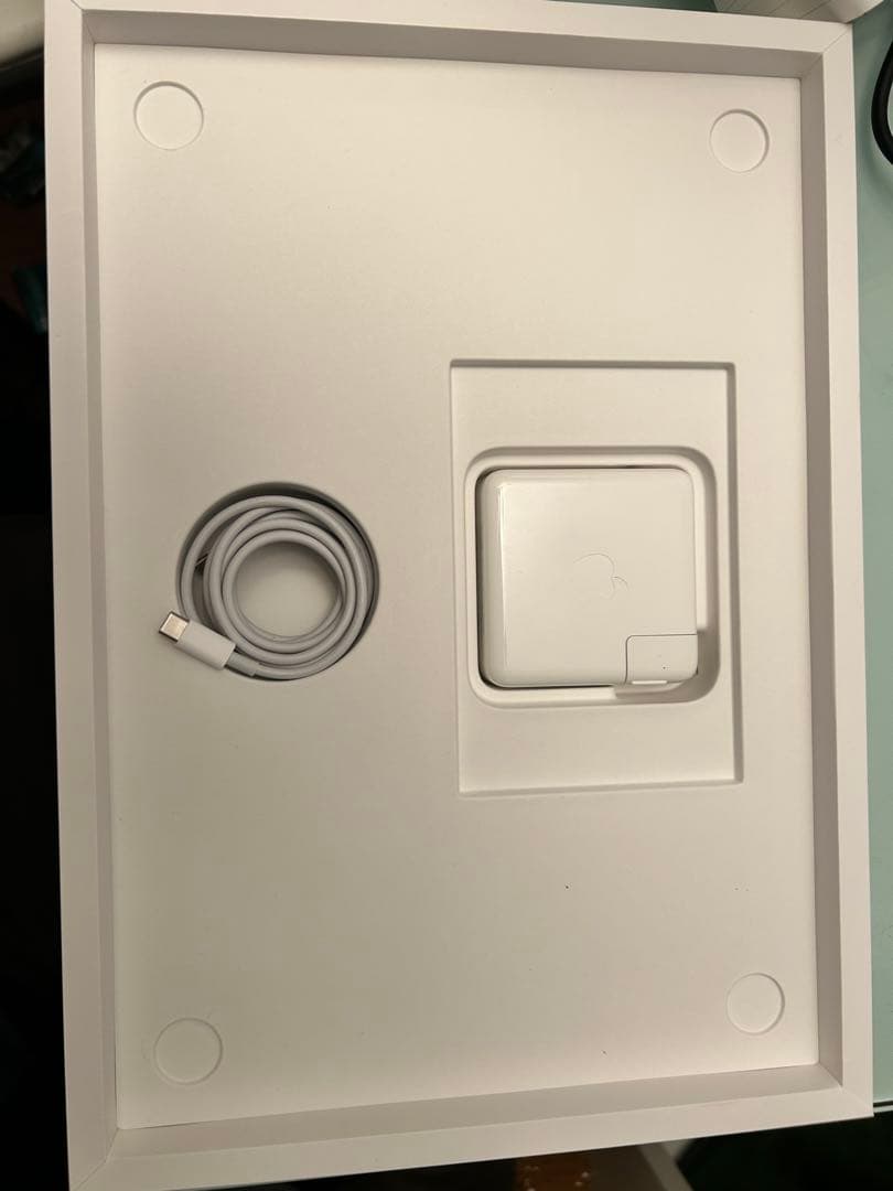 【美品】MacBook Pro 16インチ 2019 i9 16GB 1TB
