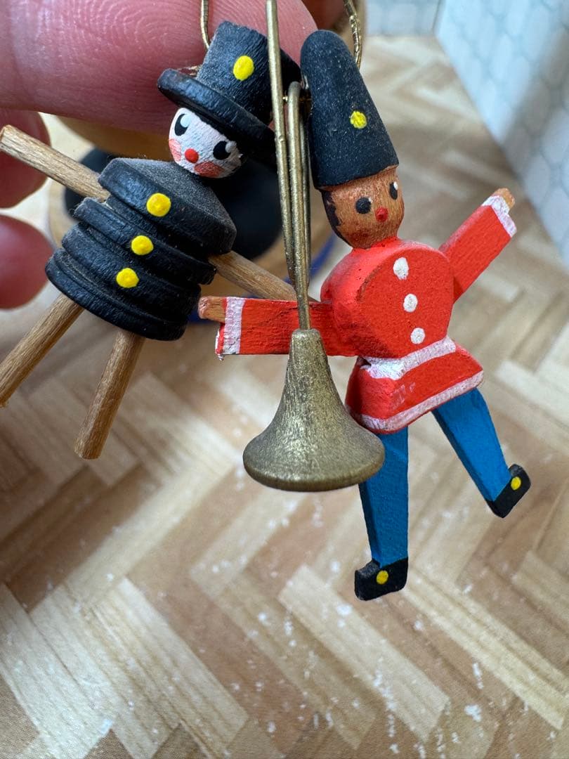 ドイツ　ザイフェン　ディットマン　煙出し人形