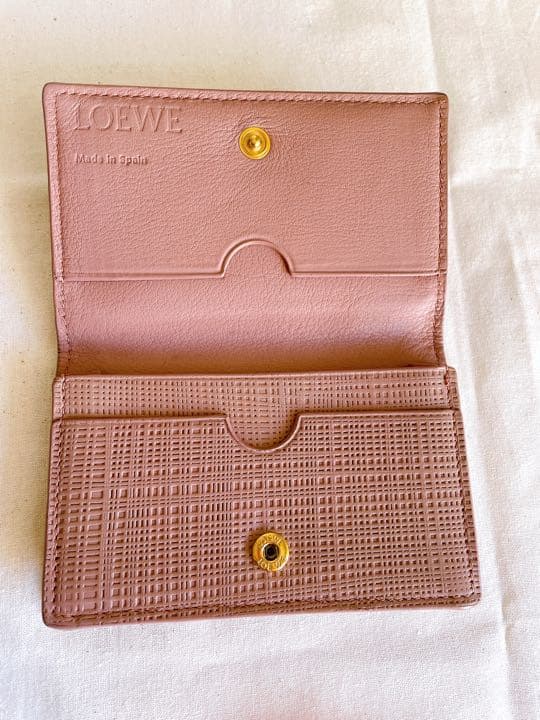 ロエベLOEWE  名刺入れ　ピンク　ハイブランド